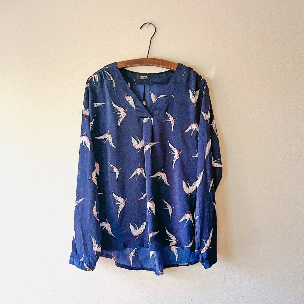 Long Sleeve Silky Crane V-neck Navy and White Blouse Birds Zeagoo L